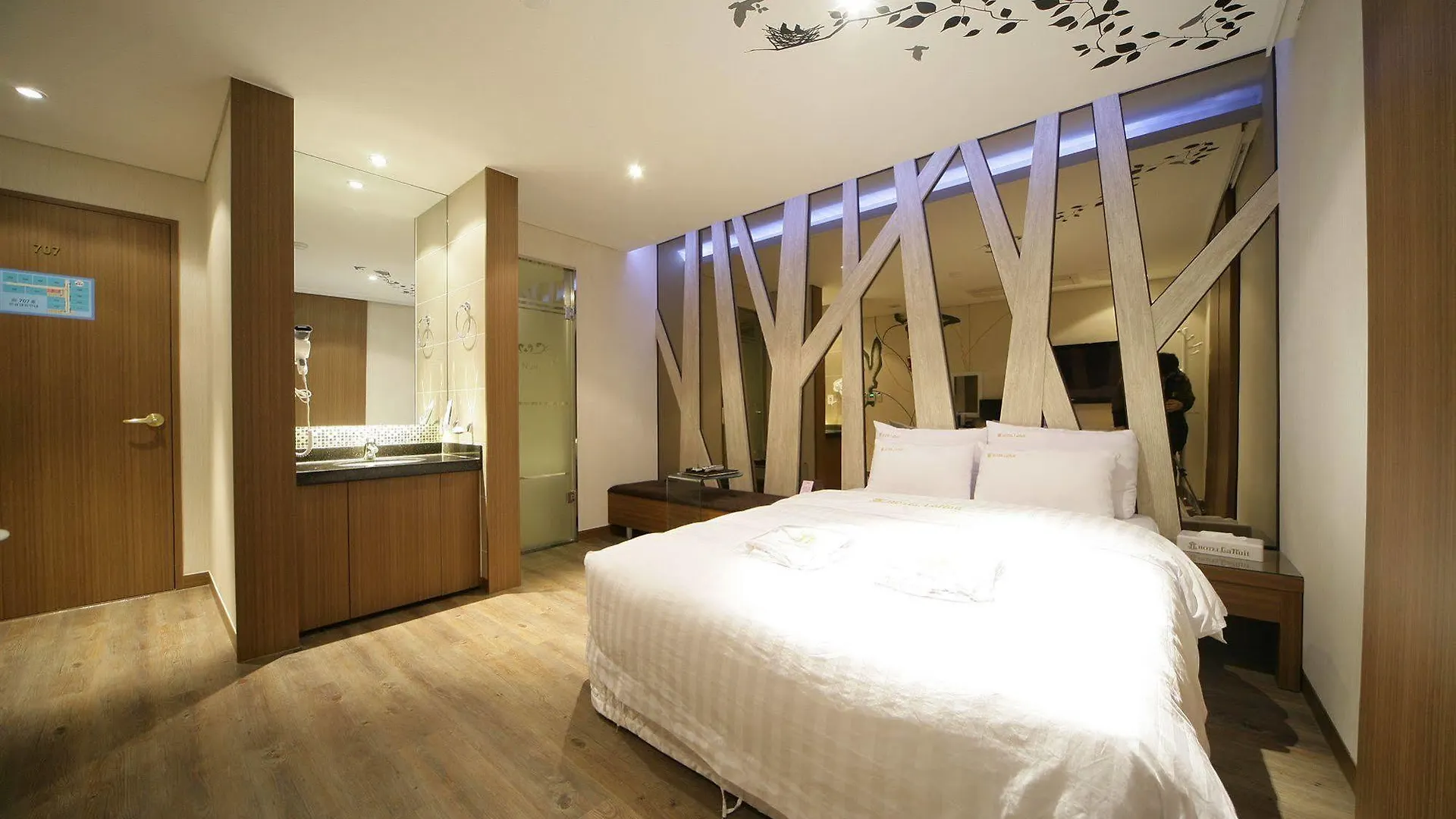 ***  Lanuit Hotel Seul Corea del Sud